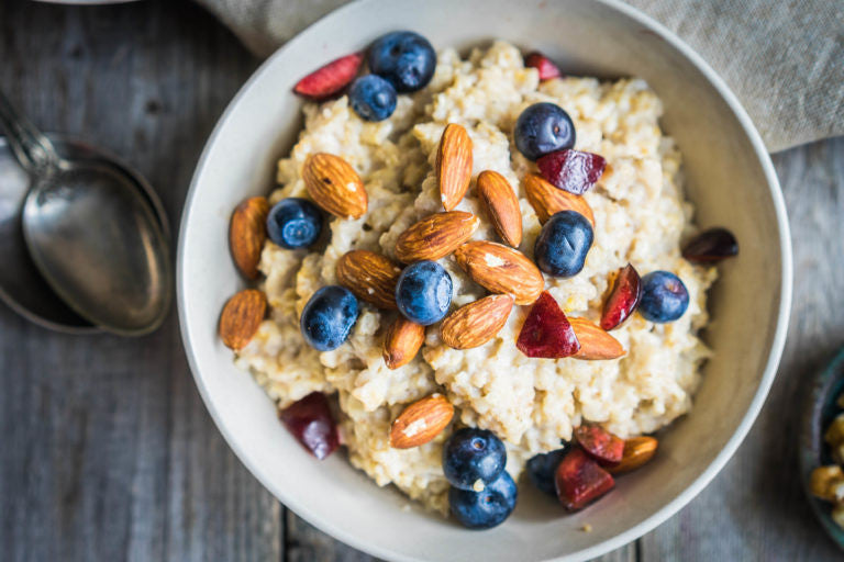 Breakfast oats with nuts and berries