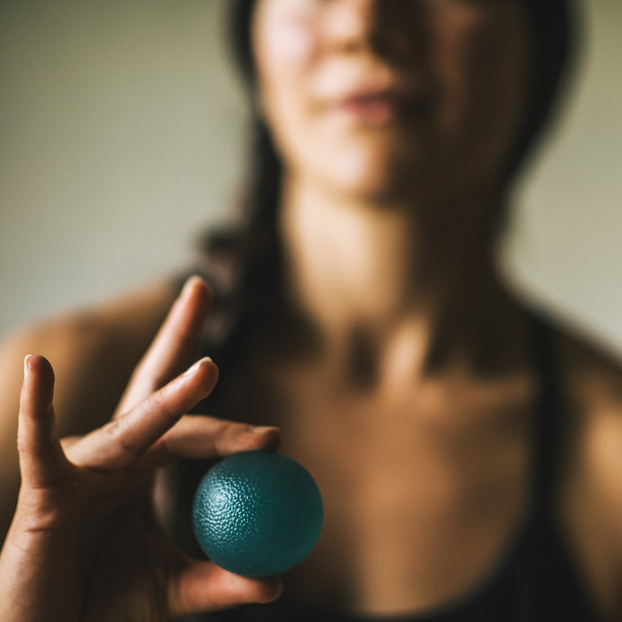 Finger exercise with the Hand Therapy Kit
