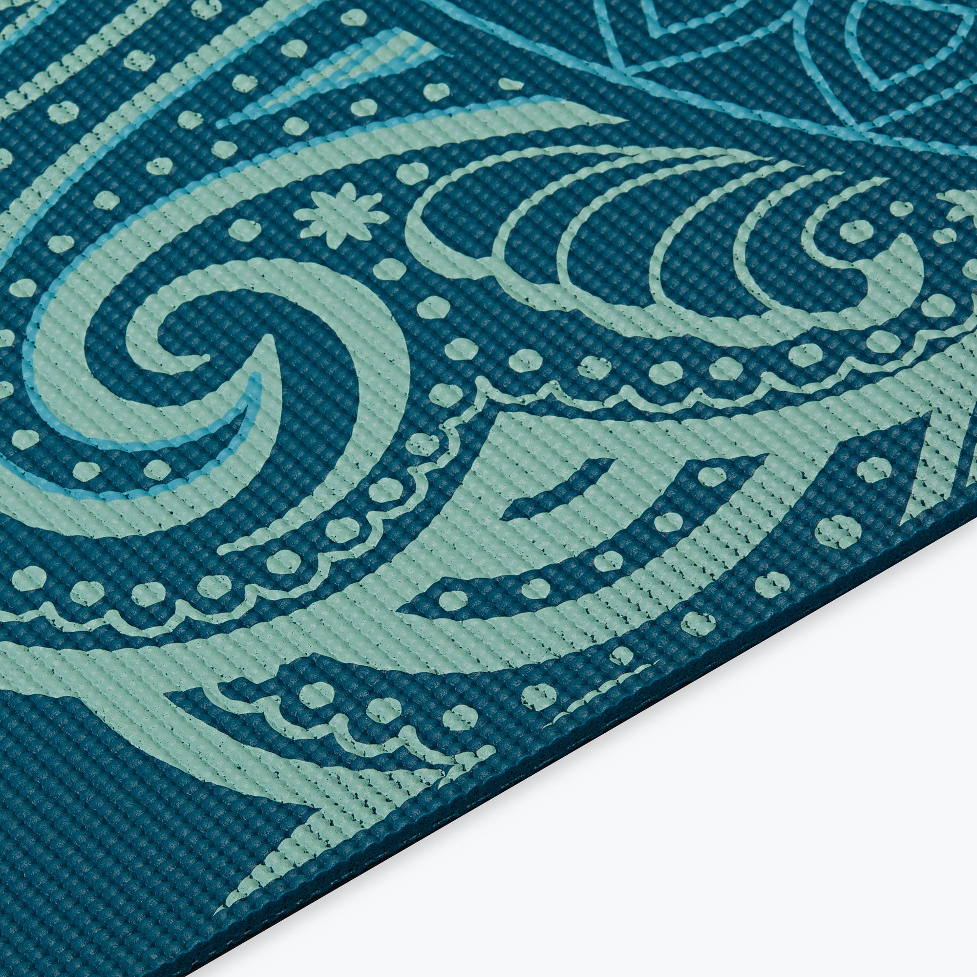 closeup of seaglass mat print