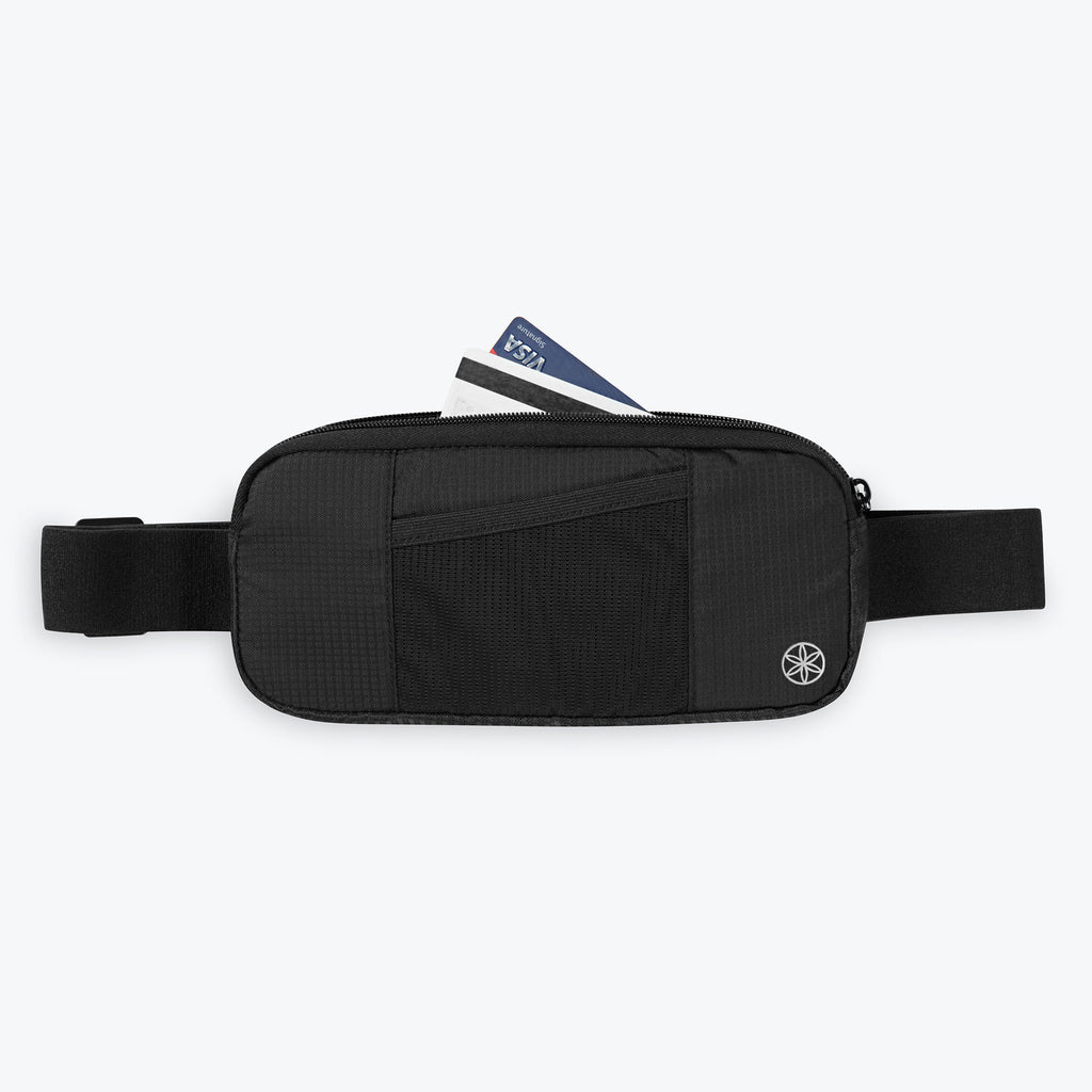 credit cards fitting into running pack