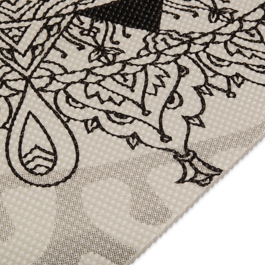 Dovetail Sundial Yoga Mat (5mm) closeup