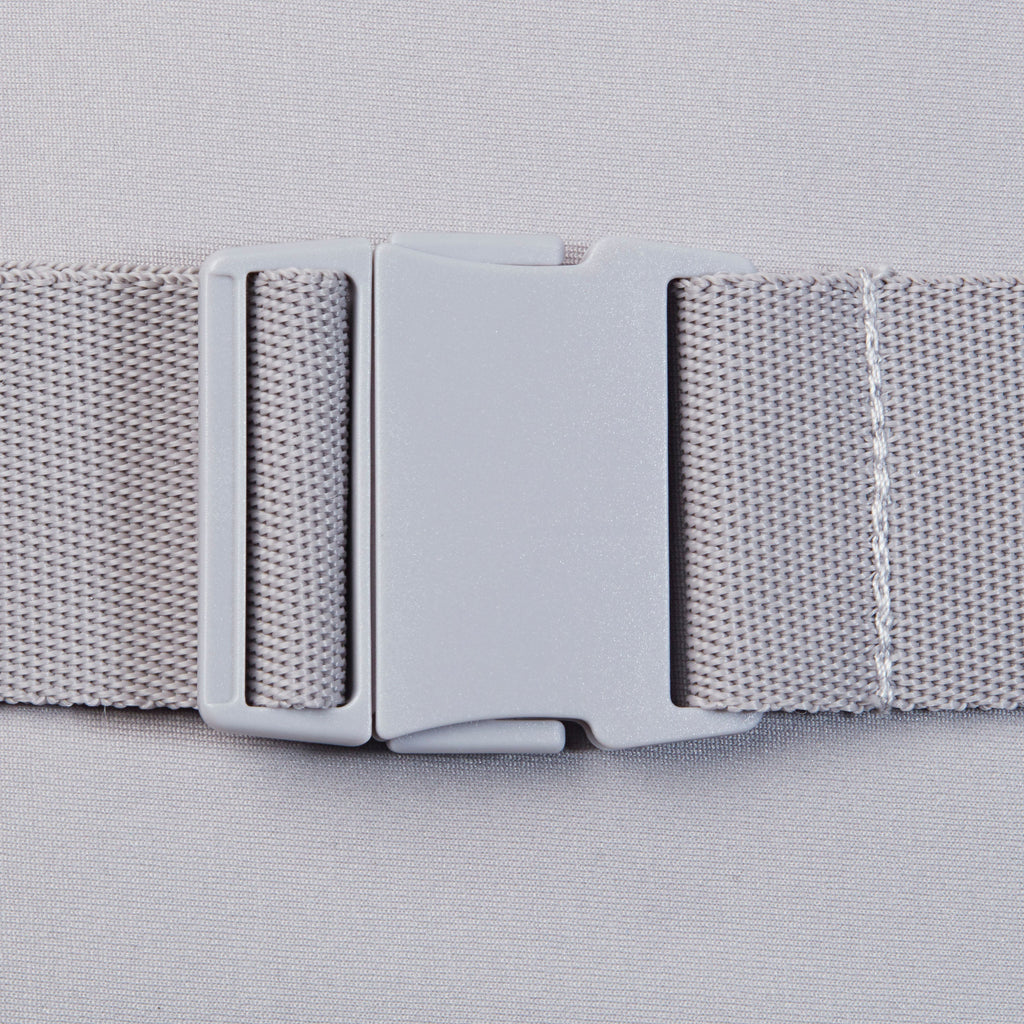 Altitude Waist Pack Dusty Purple buckle closeup