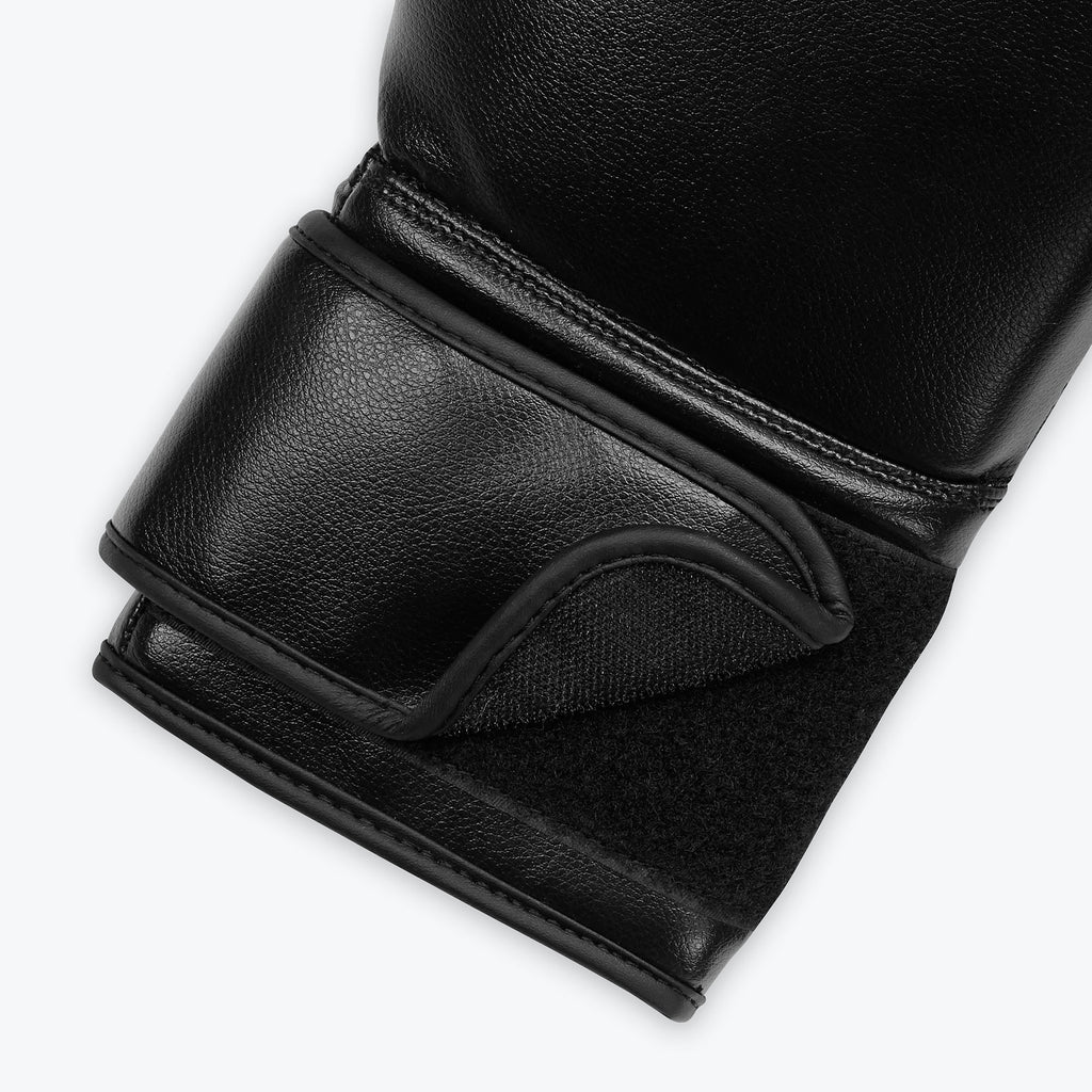 black boxing gloves velcro closure