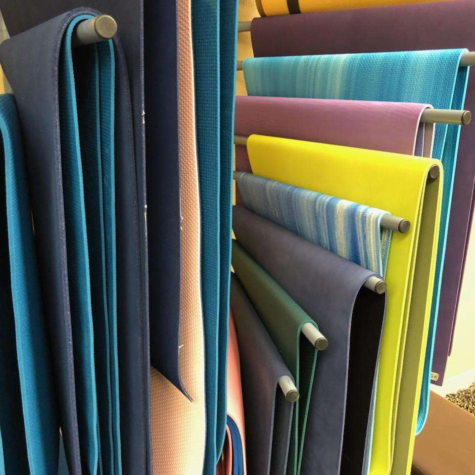 Wall Mounted 10-arm Yoga Mat Rack