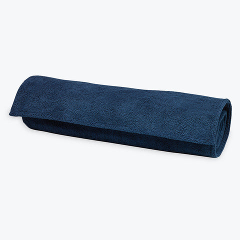 Grippy Yoga Mat Towel vivid blue rolled