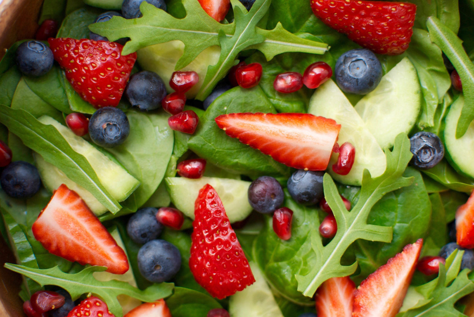 Salad with strawberries and blueberries