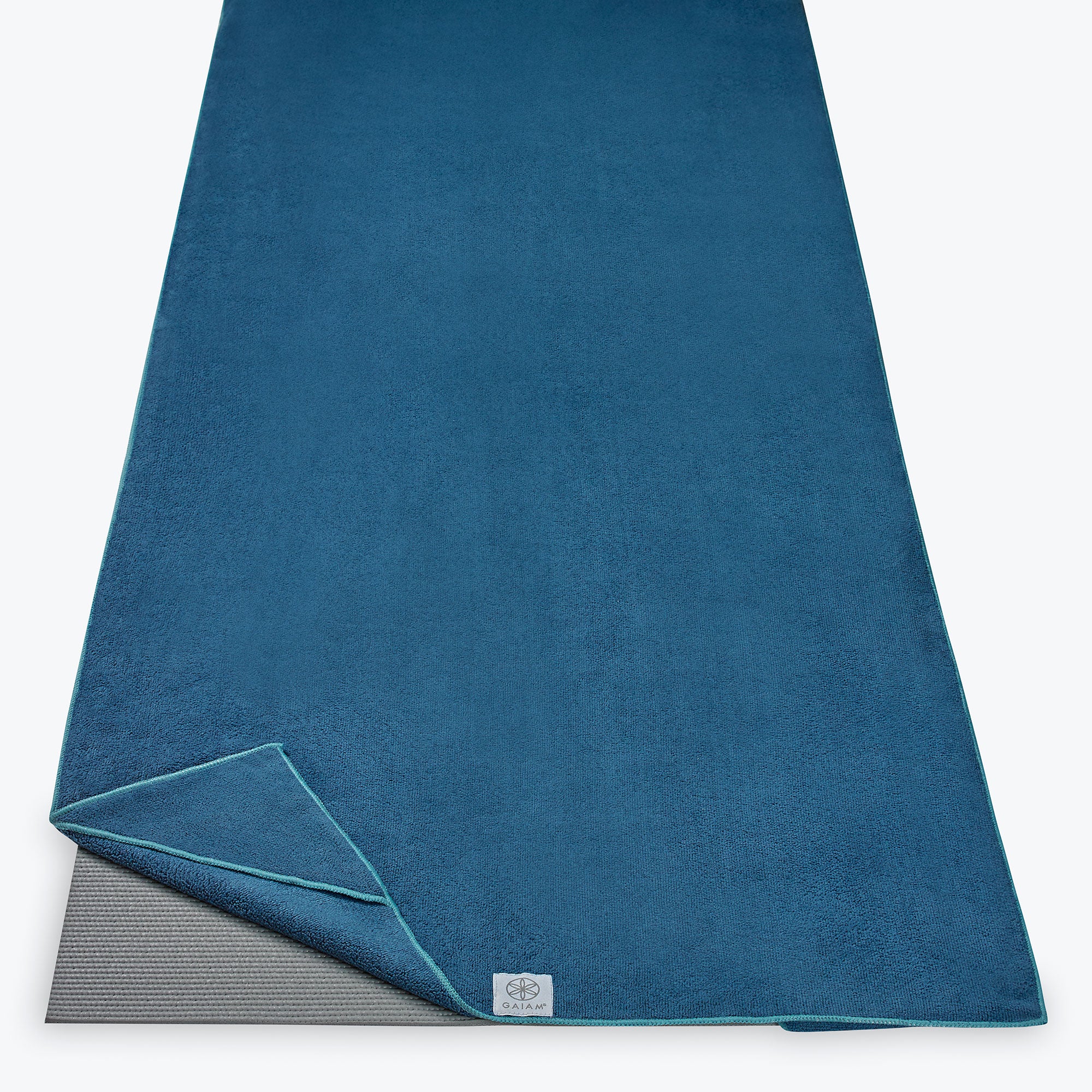 Gaiam Yoga Mat Towel Non Slip Pockets Fast Dry Purple Pilates Hot