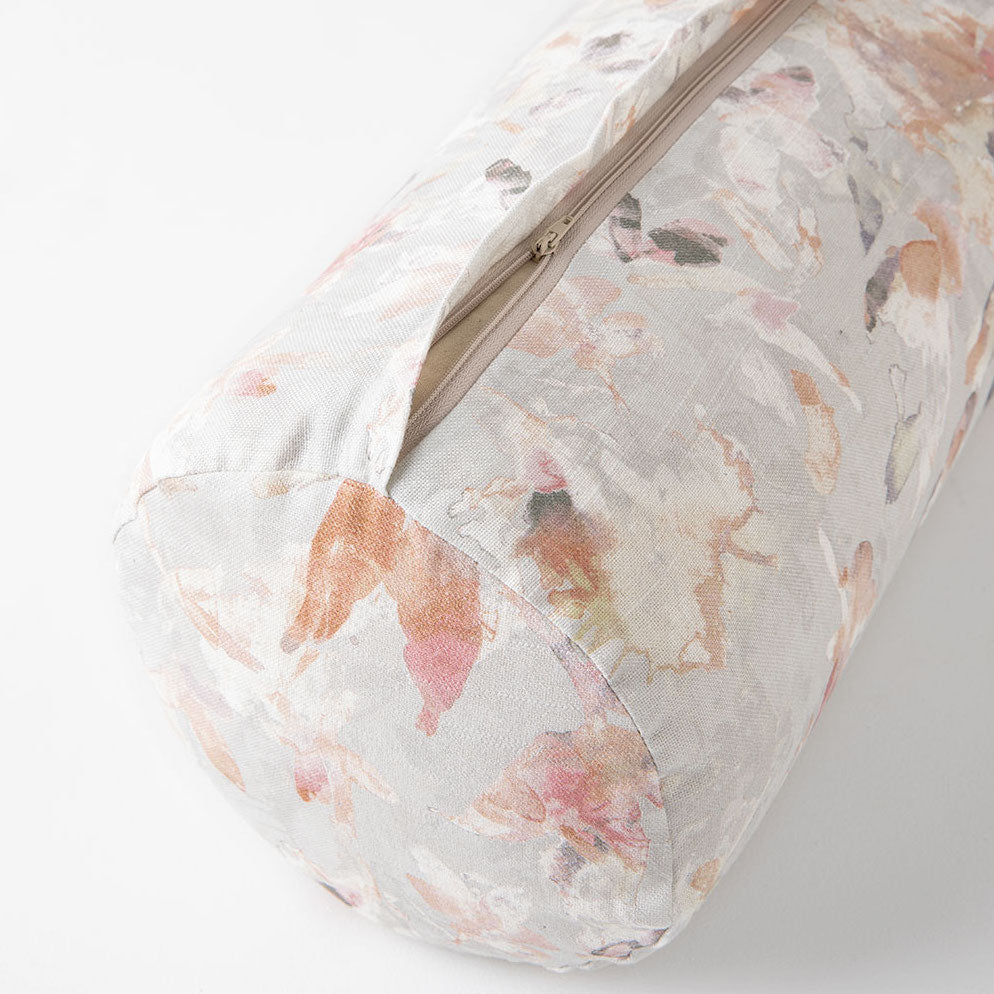 Halfmoon Cylindrical Bolster Sfumato closeup