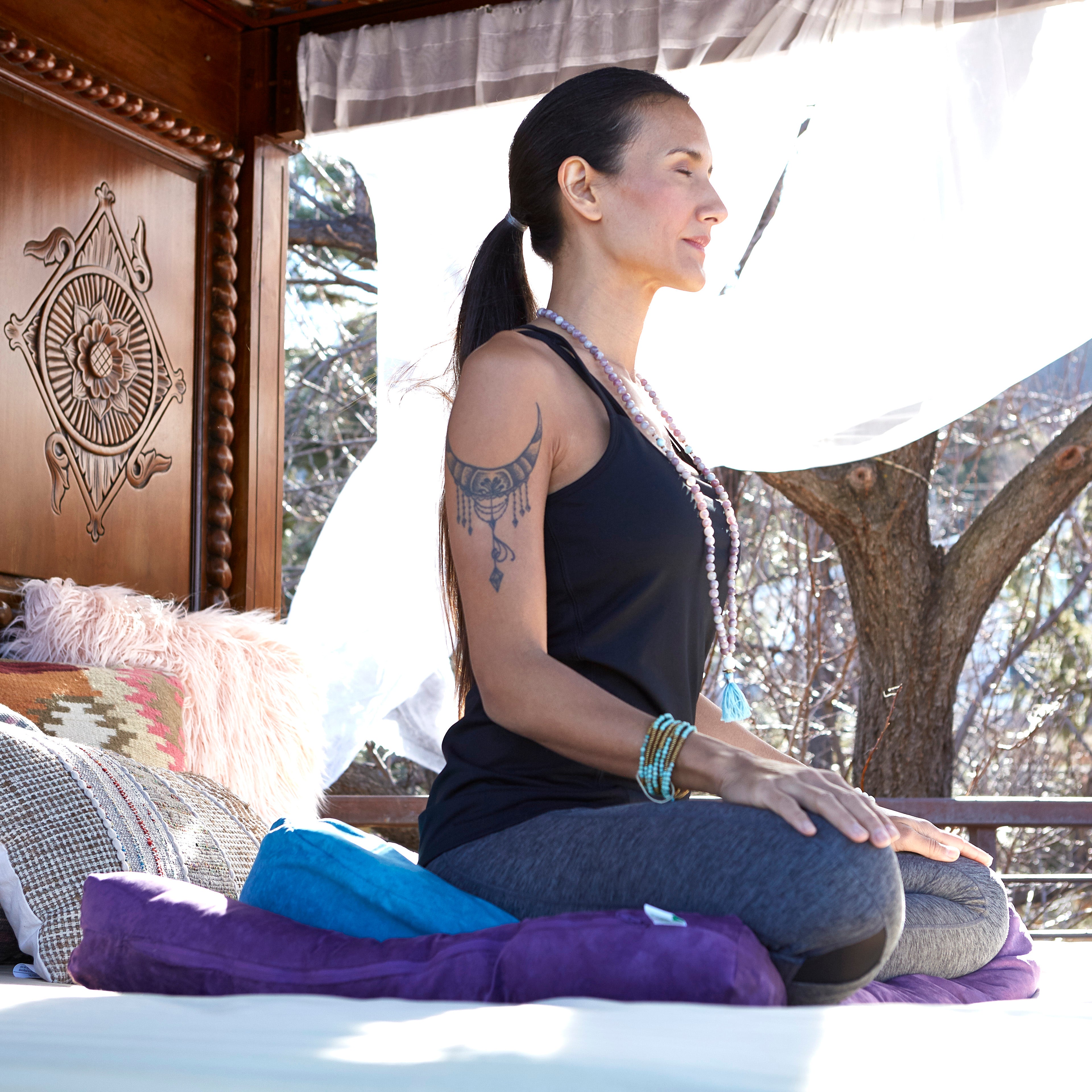Aila Meditation Cushion with Yoga Mat – Luxurious Meditation Accessories  Spiritual Decor Zafu Meditation Cushion – Meditation Floor Pillow for Women