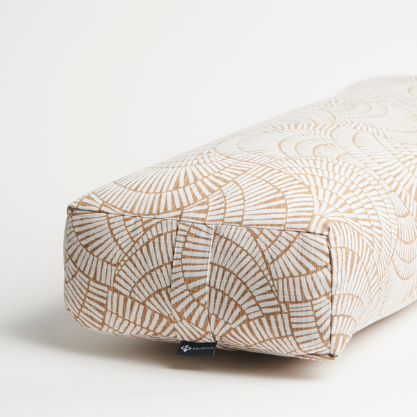 White Leather Meditation Zafu / Mini Moroccan Floor Pouf Hand-made – OUIVE