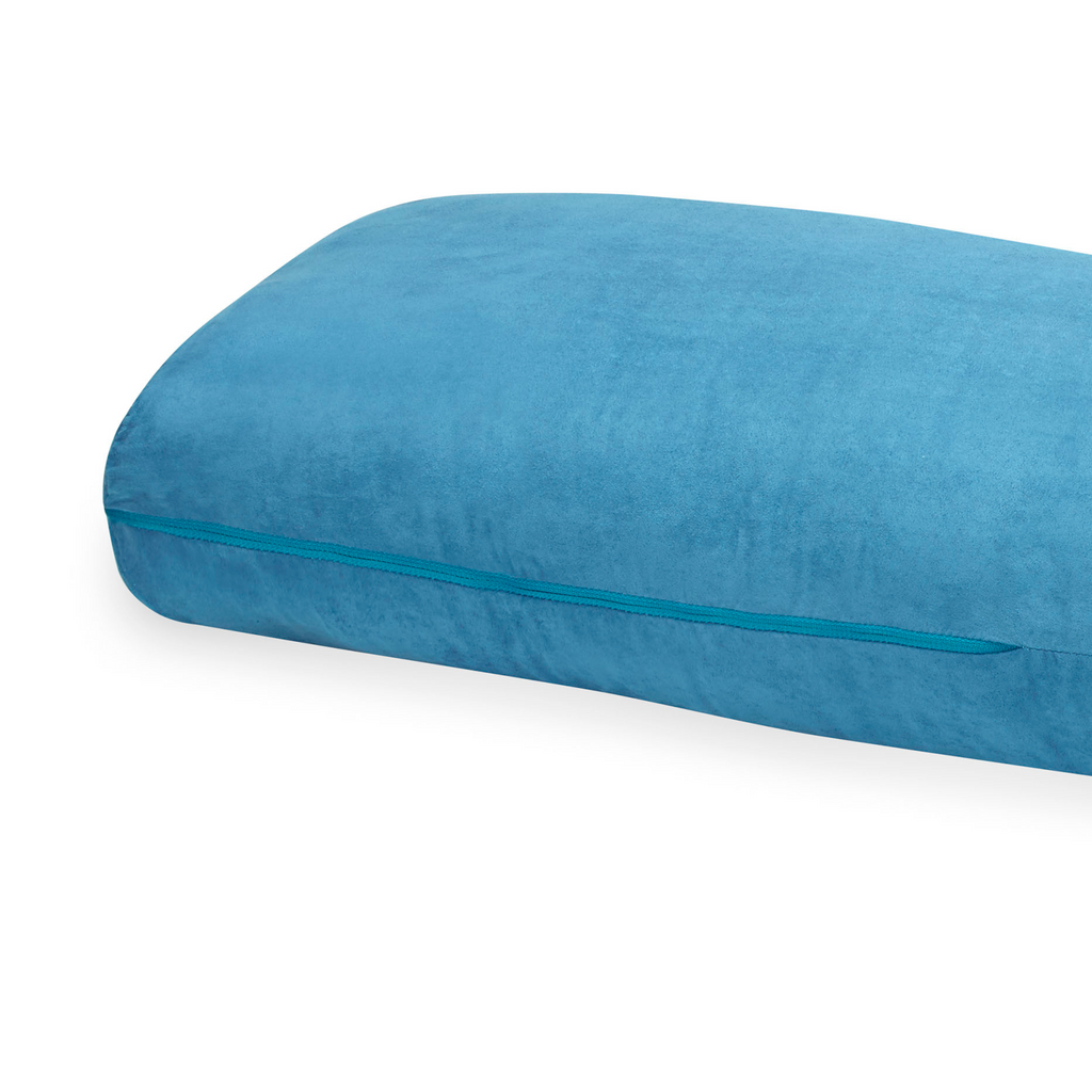 Up-close of zipper on Rectangular Bolster